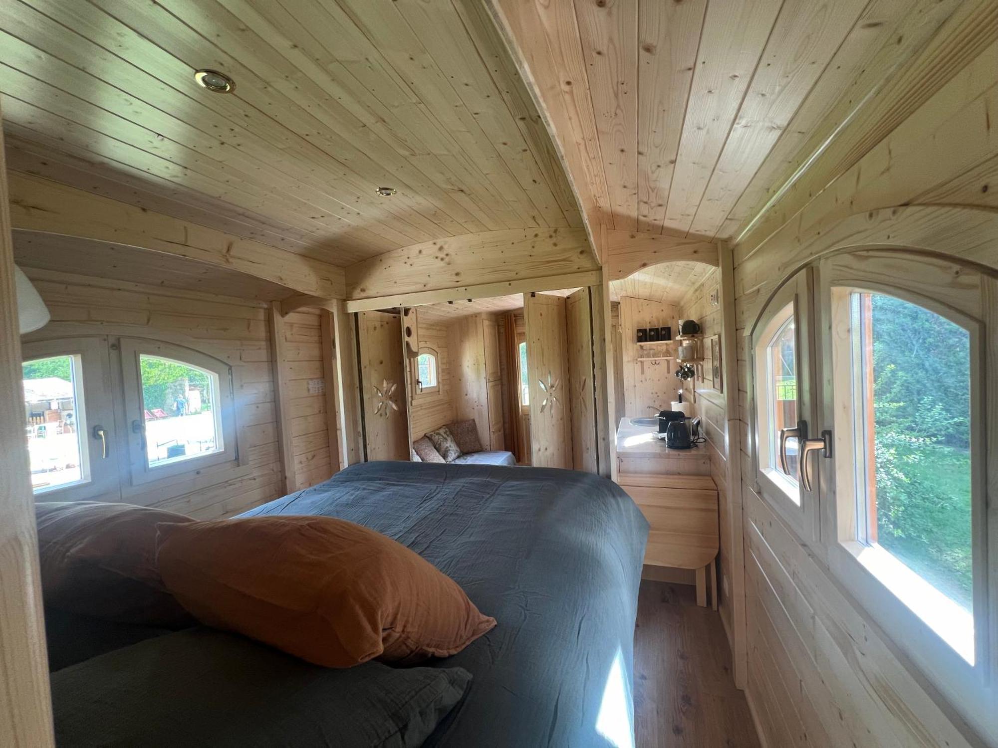 Bed and Breakfast La Roulotte Deluxe De Malpas Quingey Екстер'єр фото