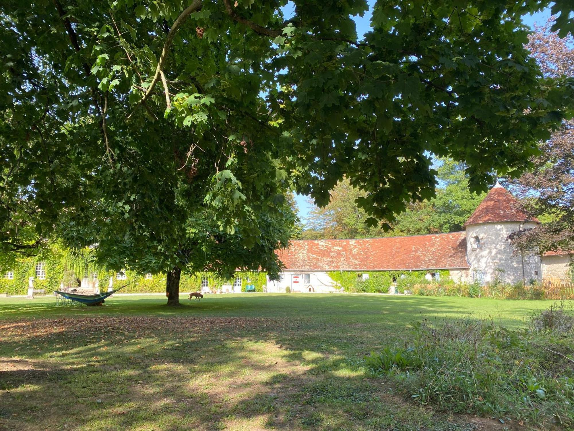 Bed and Breakfast La Roulotte Deluxe De Malpas Quingey Екстер'єр фото