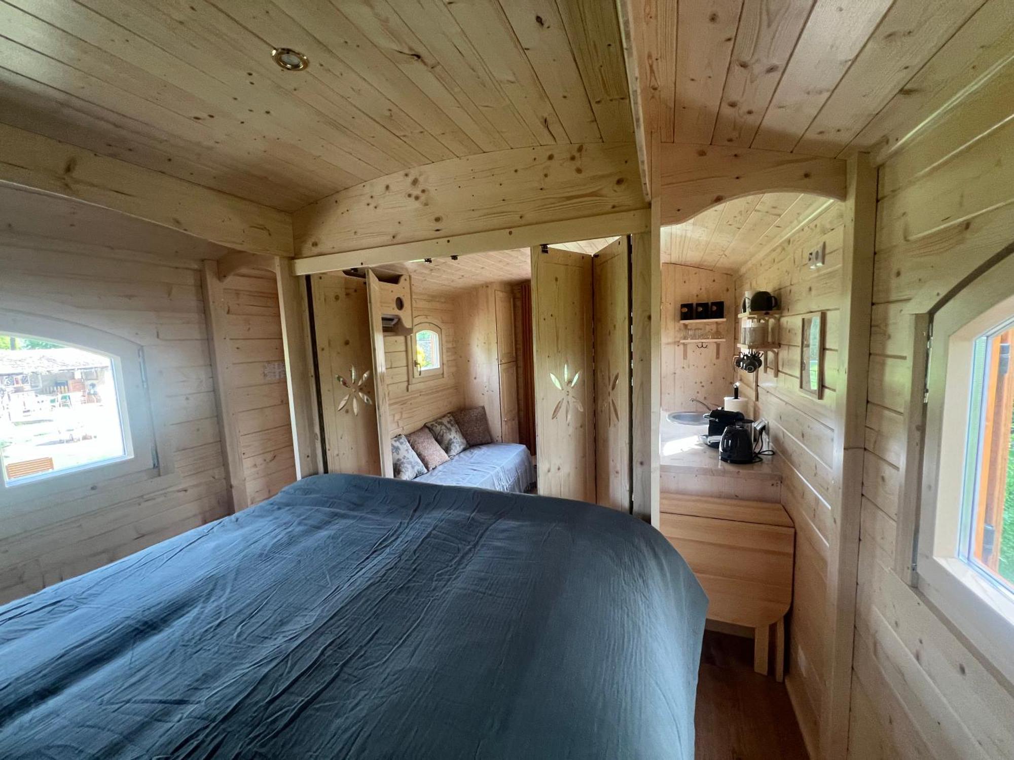 Bed and Breakfast La Roulotte Deluxe De Malpas Quingey Екстер'єр фото