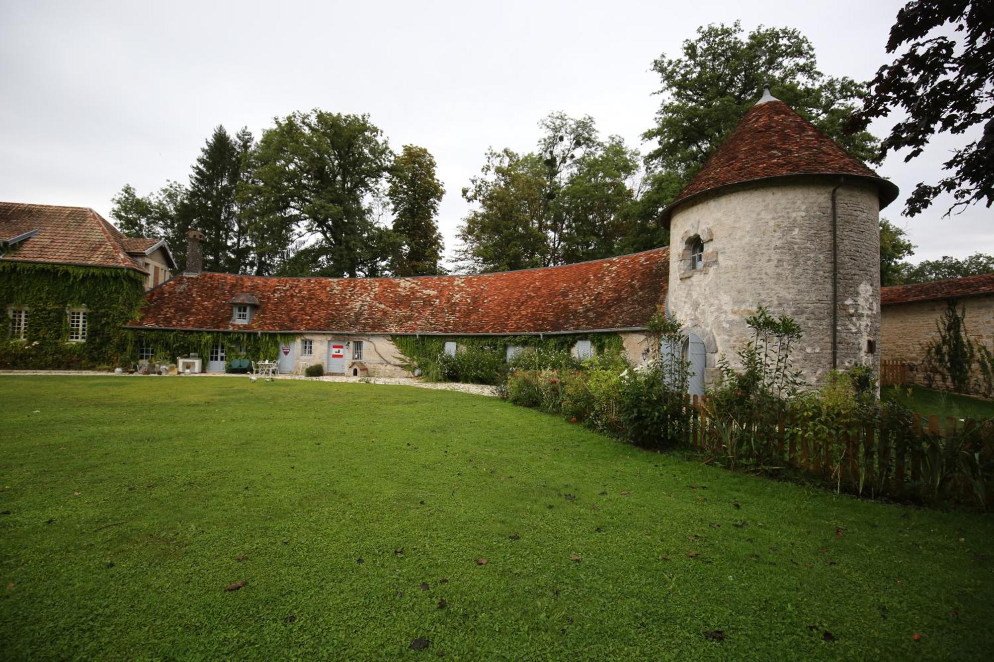 Bed and Breakfast La Roulotte Deluxe De Malpas Quingey Екстер'єр фото