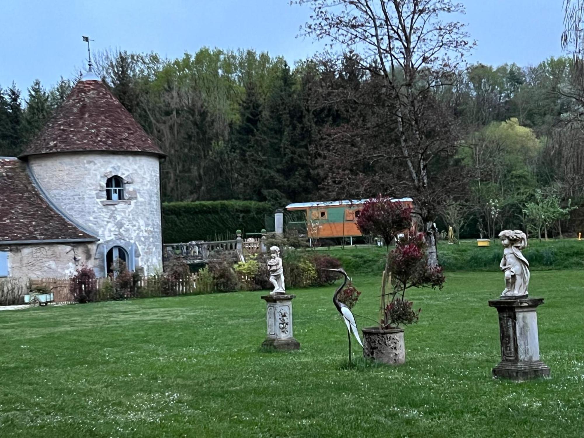 Bed and Breakfast La Roulotte Deluxe De Malpas Quingey Екстер'єр фото