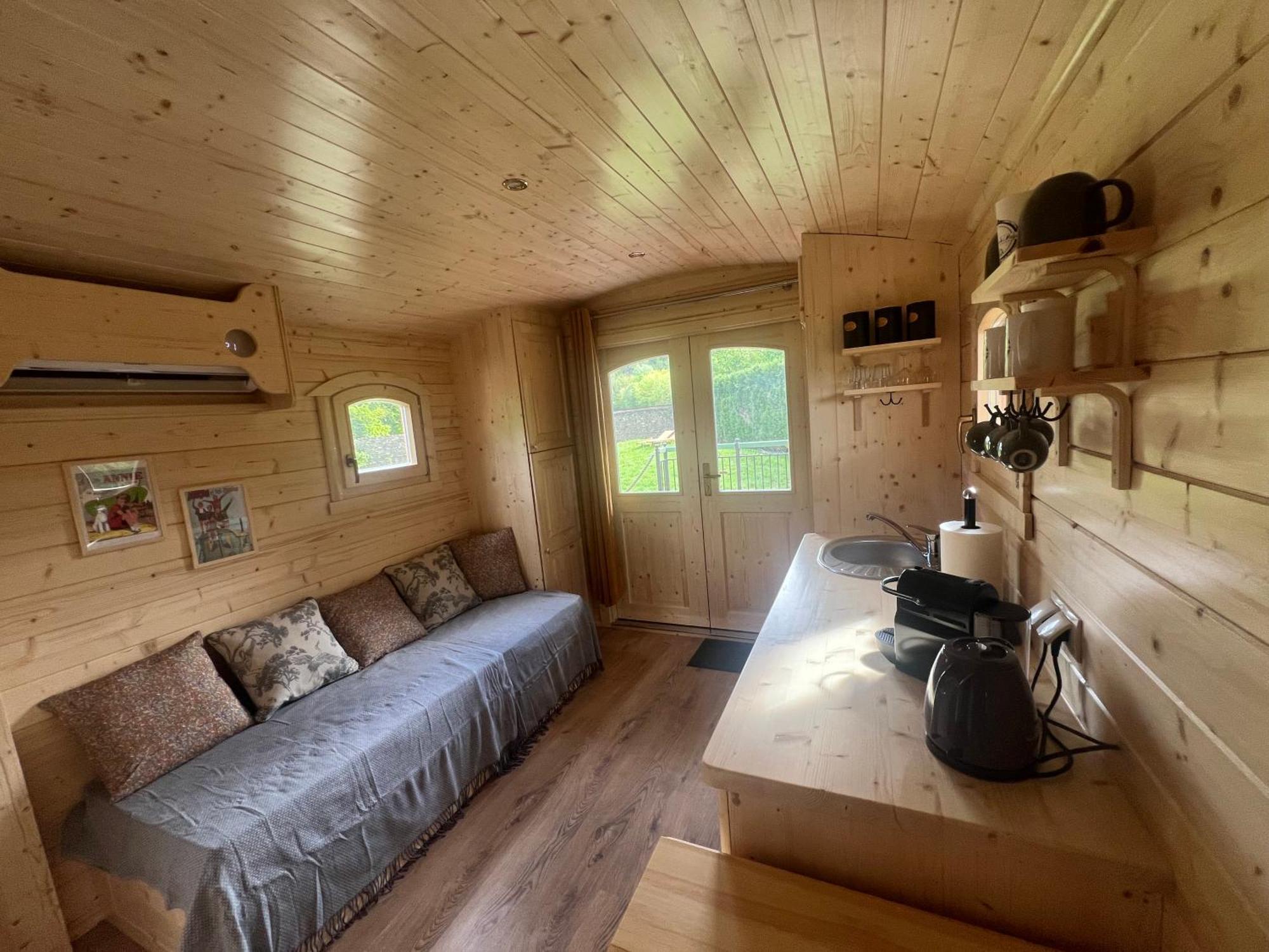 Bed and Breakfast La Roulotte Deluxe De Malpas Quingey Екстер'єр фото