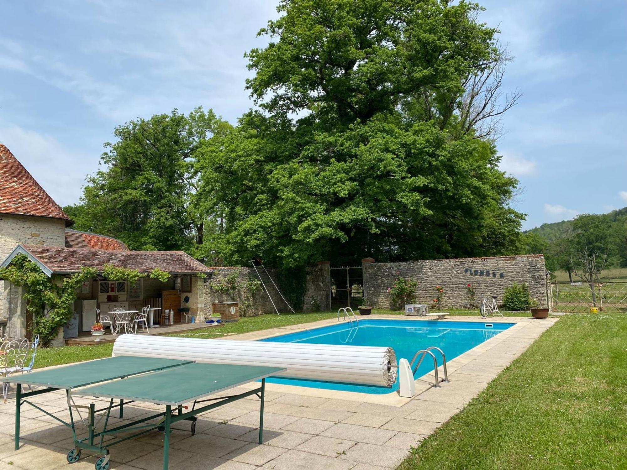 Bed and Breakfast La Roulotte Deluxe De Malpas Quingey Екстер'єр фото