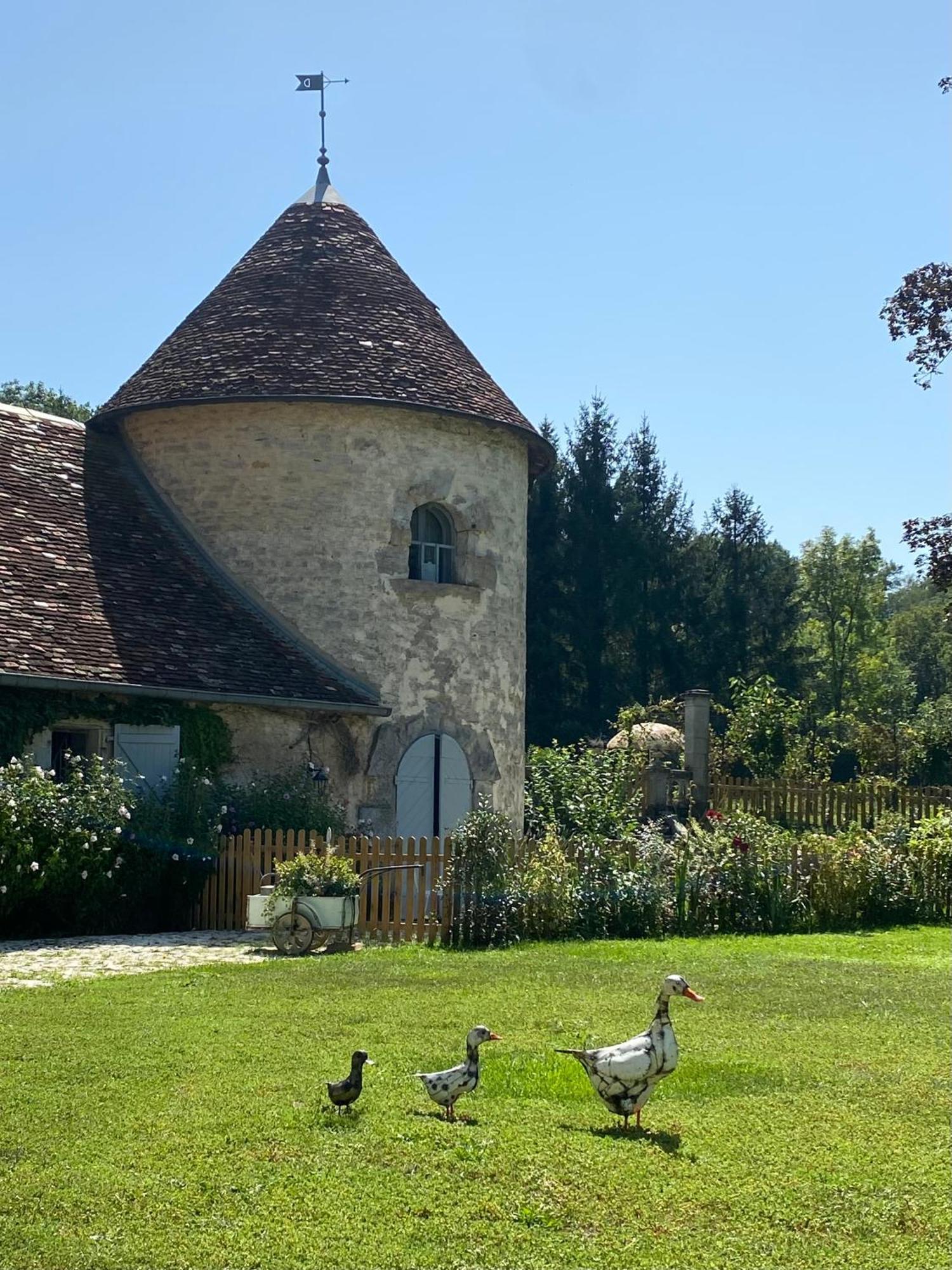 Bed and Breakfast La Roulotte Deluxe De Malpas Quingey Екстер'єр фото